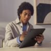 195950395488_6.jpg APPLE iPad Pro Wi-Fi (2025), Standard Glas, Tablet, 256 GB, 11 Zoll, Space Schwarz