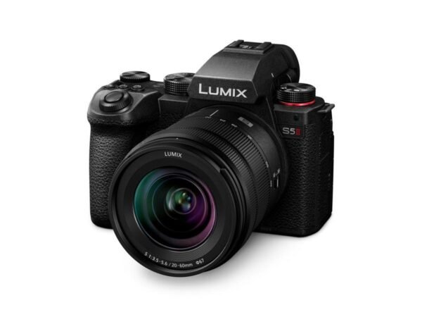 PANASONIC DC-S 5 II KE KIT 20-60MM VOLLFORMAT Hybrid-Systemkamera mit Objektiv 20-60 mm, 7,6 cm Display Touchscreen, WLAN
