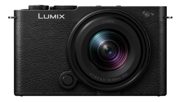 5025232968992_1.jpg PANASONIC LUMIX DC-S9 J.BLACK+18-40MM/F4.5-6.3 Systemkamera mit Objektiv 18 – 40 mm, 7,6 cm Display Touchscreen