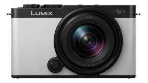 5025232970889_1.jpg PANASONIC LUMIX DC-S9 S.WHITE+18-40MM/F4.5-6.3 Systemkamera mit Objektiv 18 – 40 mm, 7,62 cm Display Touchscreen, WLAN